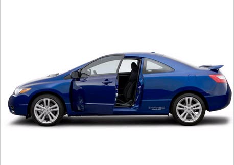 ES un coupé "extraño", pero de indudable atractivo.