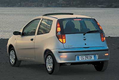 a8caf3nuevo_fiat_punto_8g.jpg