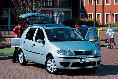 a8caf3nuevo_fiat_punto_1g.jpg