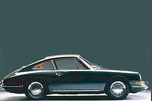 El primer 911 apareció en 1963 con este aspecto.