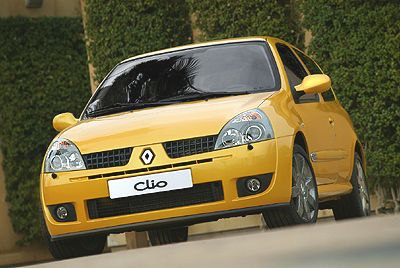 El Clio Sport subraya su carácter deportivo.