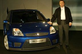 Lo presentó Jost Capito, director de TeamRS.