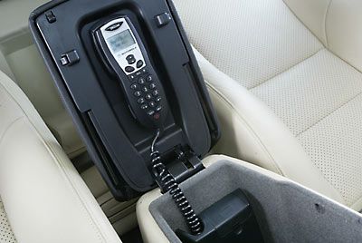 Un teléfono GSM, una de las múltiples opciones,