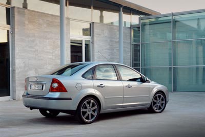 El maletero.termina en una especie de spoiler.