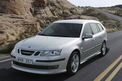 El motor V6 exhibe su fuerza en cualquier trazado.