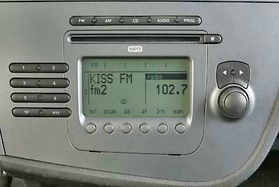 El equpo de sonido también lee Mp3.