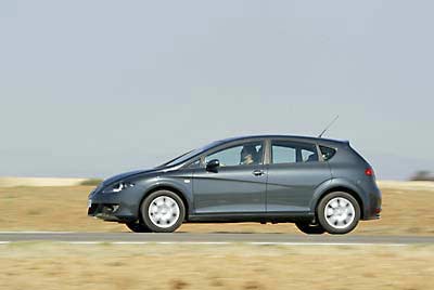 El pefil recuerda a los coupés.