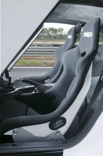 Asientos Recaro de competición.