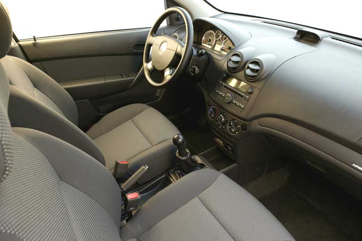 El interior está bastante bien rematado.