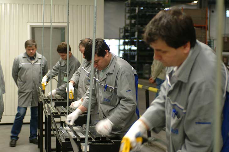 Su motor Diesel se fabrica en la planta de Renault en Valladolid.