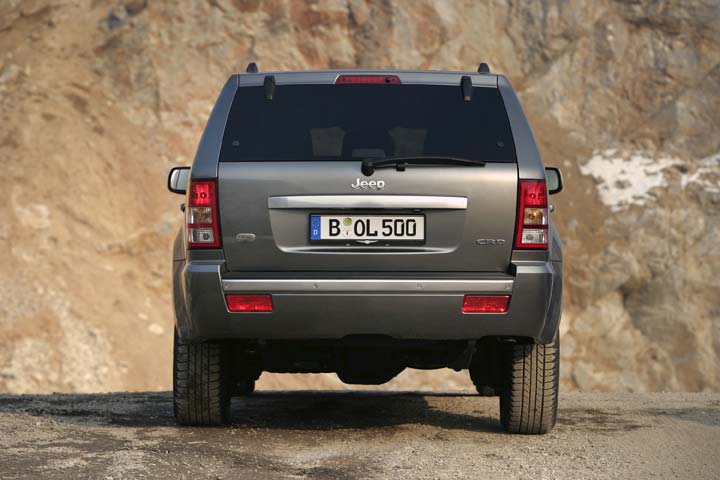 Ciertos acabados y embellecedores son ahora en plata satinada mate.