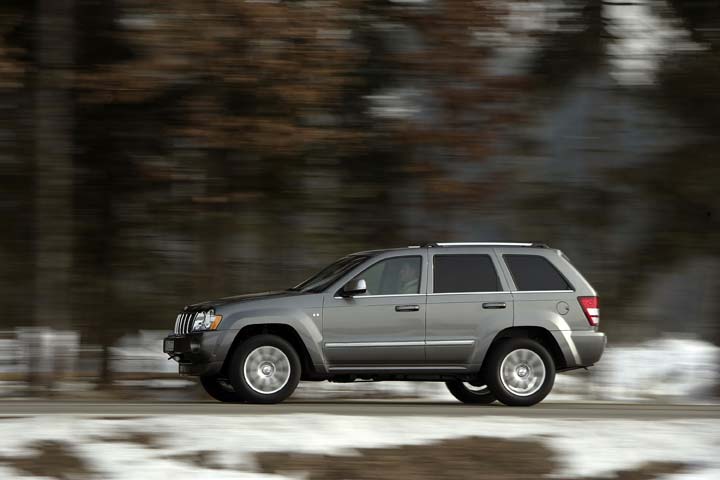La versión Overland se sitúa por encima de todos los demás Grand Cherokee.
