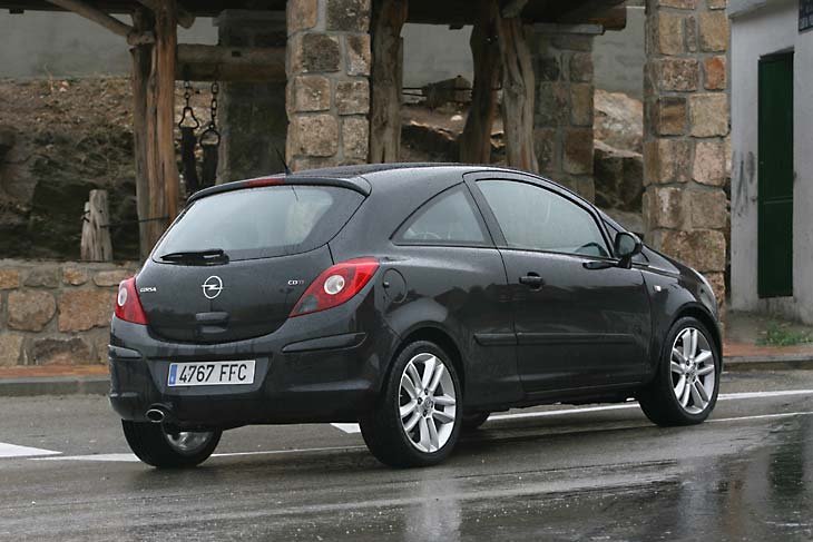 Mayor musculatura y agresividad para este nuevo Corsa.