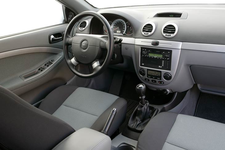 Chevrolet Nubira 4 puertas y SW