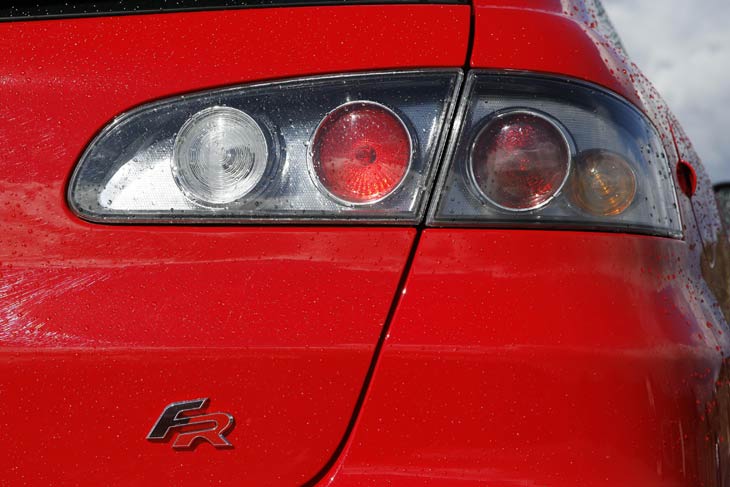 Detalle del faro trasero del Seat Ibiza