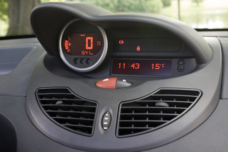 Según versiones, el nuevo Twingo incorporará el climatizador de serie
