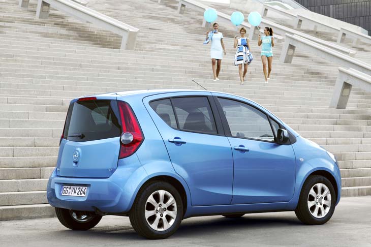 c77687opel_agila_03g.jpg