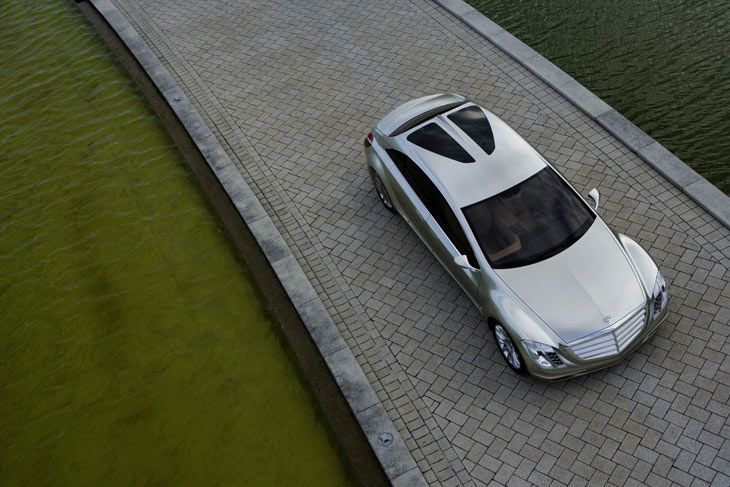 Mercedes F 700