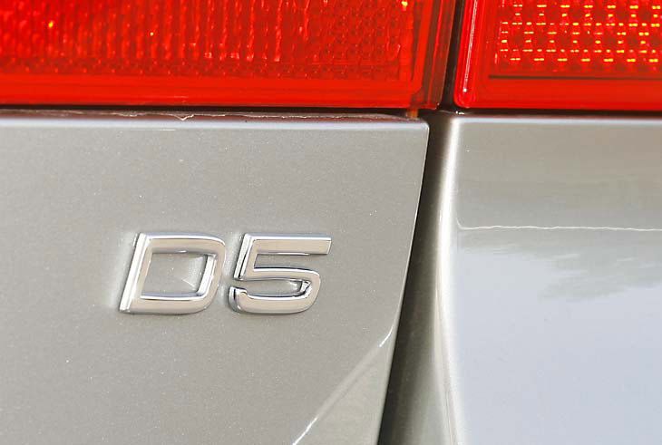 El V70, especialmente la versión D5, ha demostrado ser un automóvil sumamente homogéneo