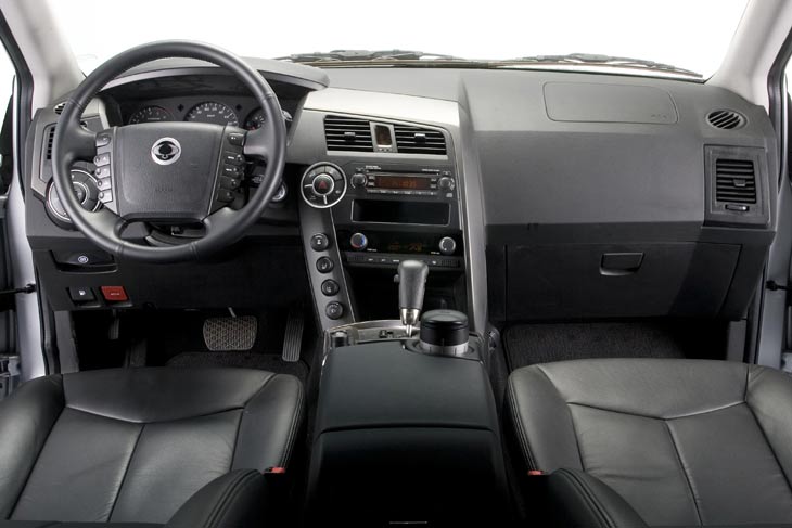 El Interior del Kyron ofrece un espacio considerable.