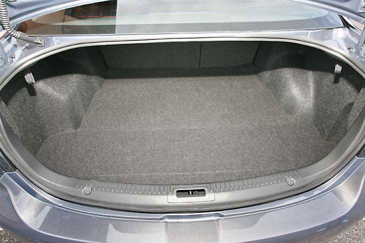 El maletero del nuevo Mazda6 es enorme.