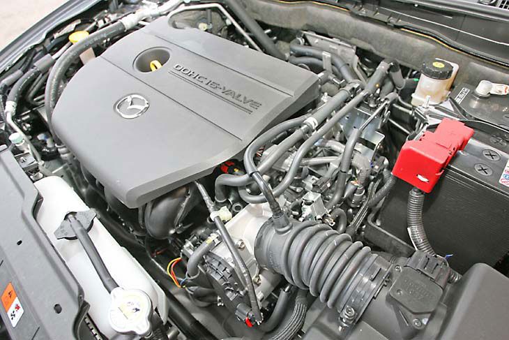 El motor, sin ser malo, no ofrece unas prestaciones muy brillantes, aunque cumple con lo esperado para un 1.8 de gasolina.