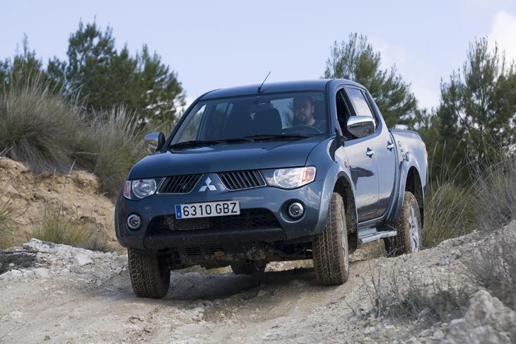 Mitsubishi L200 2.5 DI - D Intense.