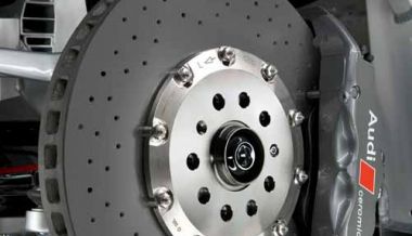 Frenos cerámicos opcionales para el Audi R8. Frenos cerámicos opcionales para el Audi R8.