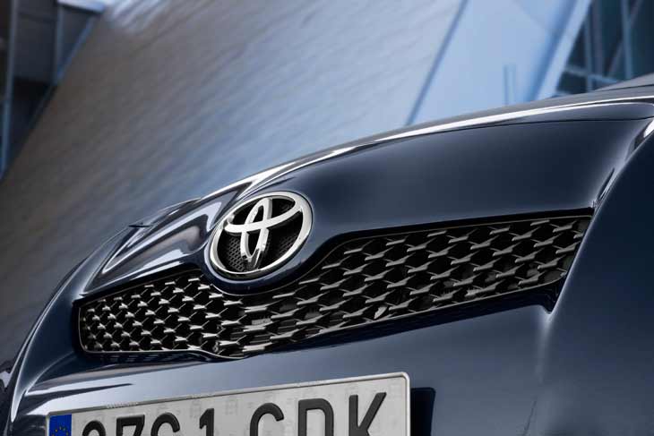 Parrilla del Toyota Yaris 2009.