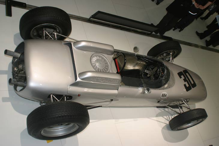 Porsche realizó un coche para F2 a finales de los ´50 y a principios de los 60 para participar en la Fórmula 1.