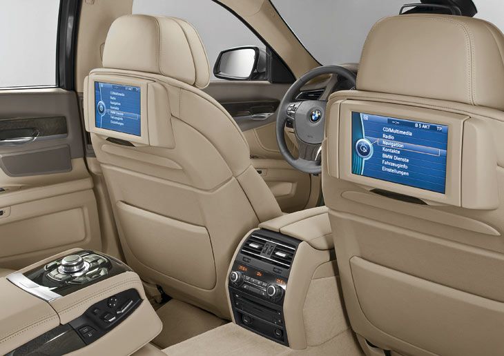 Espacio, comodidad y entretenimiento esto es lo que se encontrarán los pasajeros del BMW 730Ld.