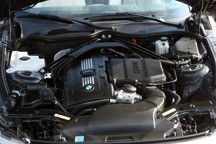 El motor del BMW Z4 sDrive35i es el ya conocido 3 litros biturbo de 306 CV