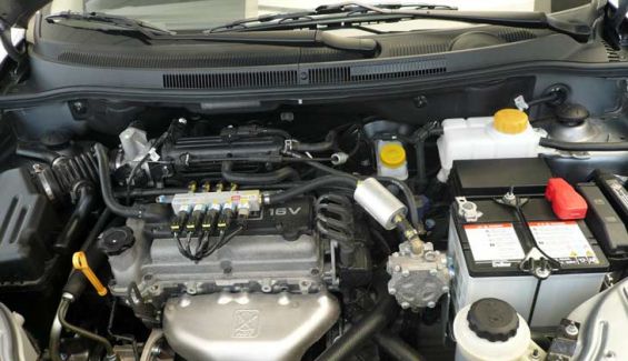El motor requiere una adaptación. Componentes más resistentes, válvulas, regulador, filtro, centralita y rampa de inyectores específicos. El motor requiere una adaptación. Componentes más resistentes, válvulas, regulador, filtro, centralita y rampa de inyectores específicos.