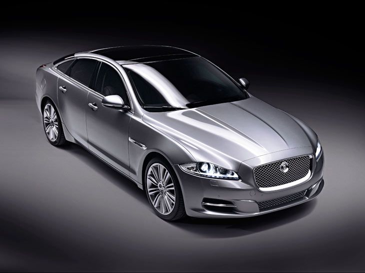El nuevo Jaguar XJ llegará a España con tres motores, dos gasolina y un Diesel.
