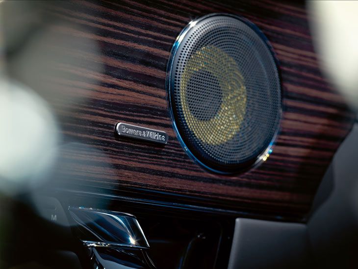 Jaguar XJ: equipo de sonido Bowers&Wilkins de 1200 Watios.