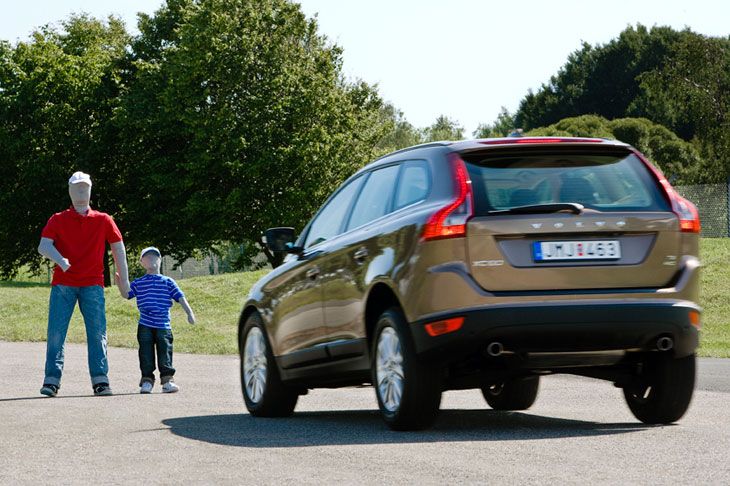 Específico para peatones. Volvo ha tenido que modificar tanto el radar como la cámara de su City Safety para ampliar las funciones a la identifiación de peatones.