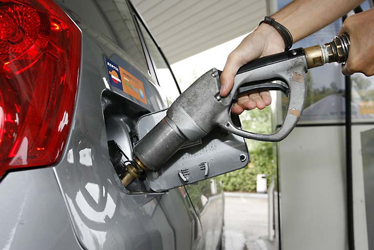 Chevrolet Aveo 1.2 GLP, el repostaje del gas licuado es muy similar al de la gasolina