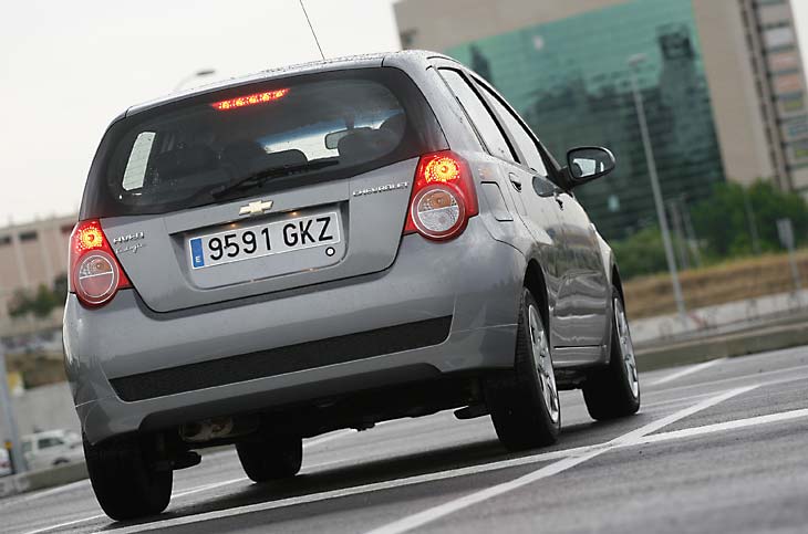 Chevrolet Aveo 1.2 GLP, el pequeño Chevrolet se presenta como una alternativa muy eficiente