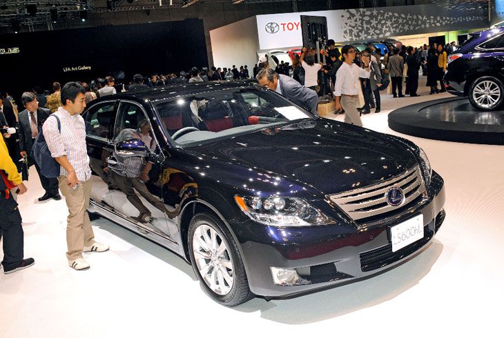 Lexus LS 600hL