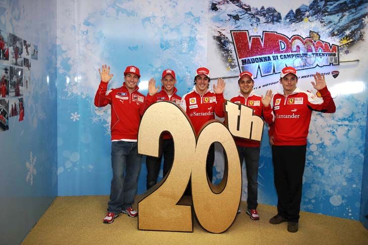 Fernando Alonso debuta con Ferrari.