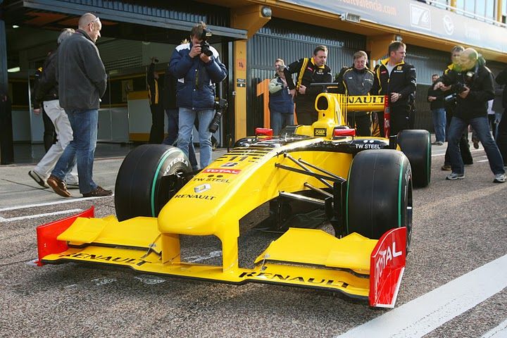 Presentación del Renault R30.