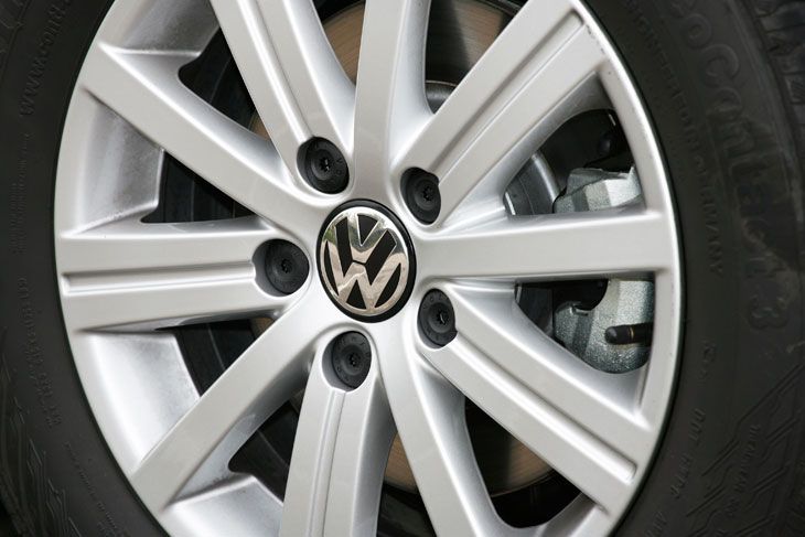 BMW 116d vs Volkswagen Golf 1.6 TDI