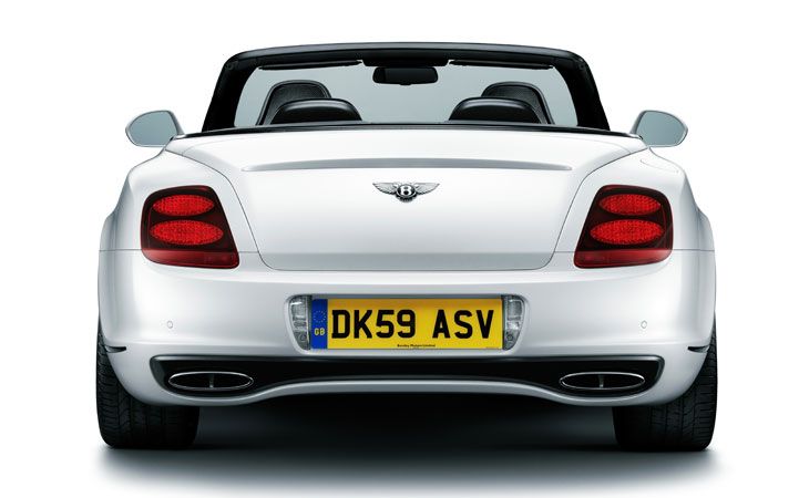 Bentley Continental Supersports Convertible, un descapotable de cuatro asientos y 630 CV.