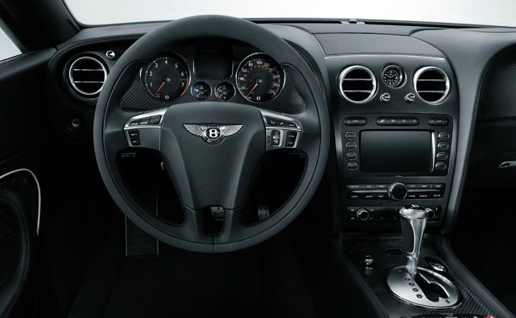 Bentley Continental Supersports Convertible, un descapotable de cuatro asientos y 630 CV.