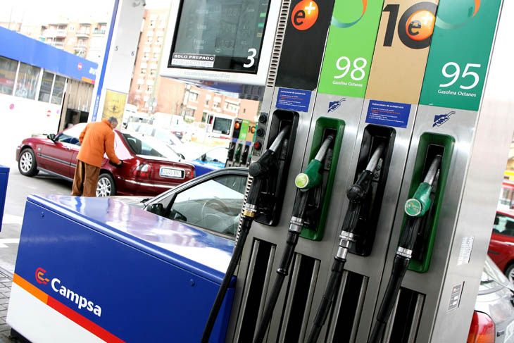Eco-conducción: ahorra visitas a la gasolinera.