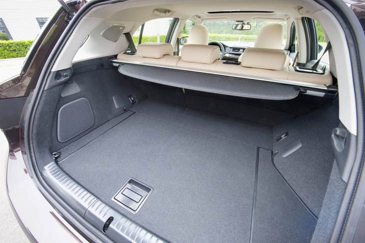 Lexus CT200 H: compacto premium híbrido.