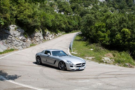Mercedes SLS AMG
