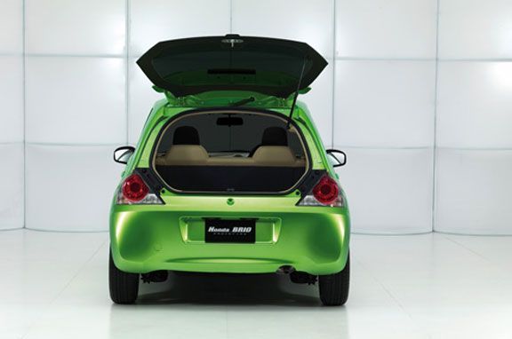 Honda BRIO.