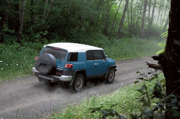 FJ Crusier, el 4x4 más extremo y radical de Toyota.