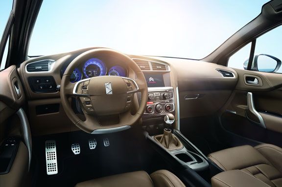 DS4 Purple, C3 Red Block y C6 Noir et Blanc Concept